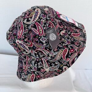 Vince Camuto Bucket Hat Reversible Black Paisley Pink White NWT Vacation Women’s